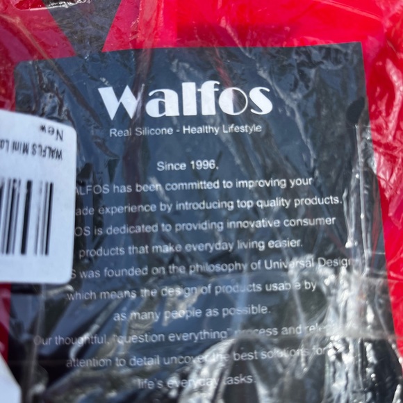 NIB Walfos Mini Loaf 6”x4” Red Silicone Pans . Set of 4 Kitchen Baking - Picture 3 of 7